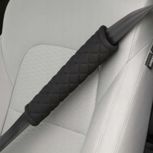 Μαξιλαράκια Ζώνης Ασφαλείας Swiss 26×6.3cm Μαύρα Με Μαύρη Ραφή Ζευγάρι 2 Τεμάχια