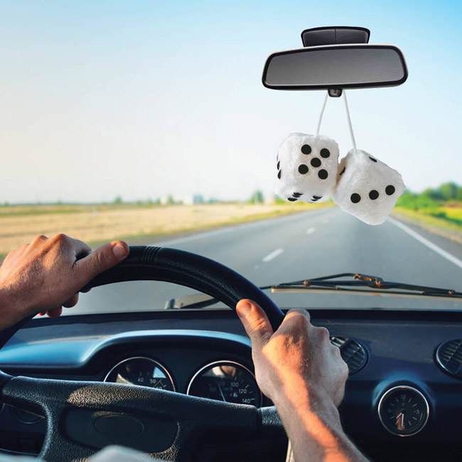 Ζάρια Κρεμαστά Διακοσμητικά Λευκά 6x6cm 2 Τεμάχια - Image 3